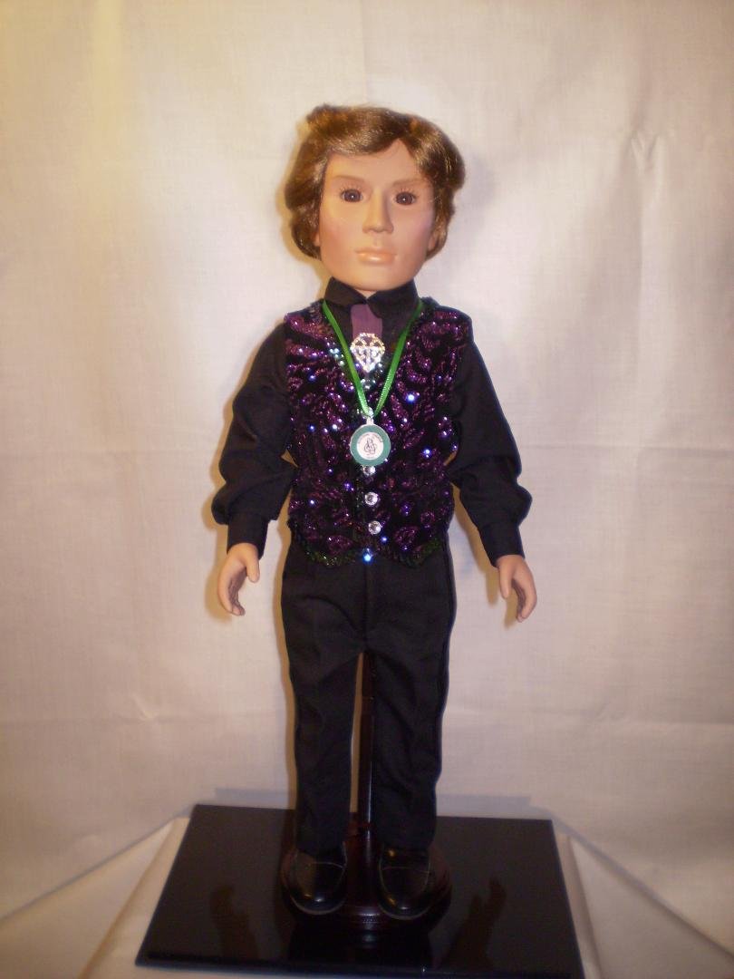 Meet the new director of the Gem City Doll Chorus!!