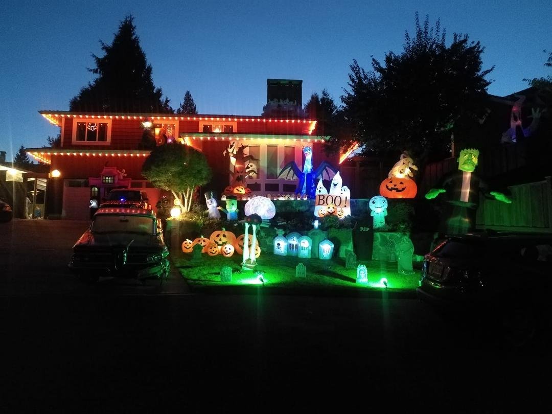 486 McGill Dr Port Moody by night