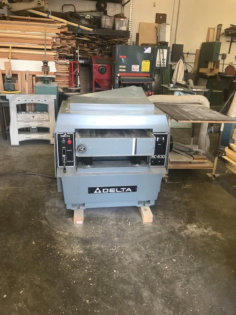 After a couple years of off and on work the Delta planer went to work today. New rollers a soft start to help out on the start up and much rust removal. The machine has a good capacity with a relative small foot print.