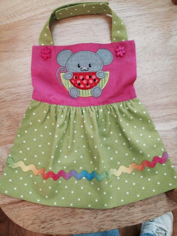 Love this little bib I just made for Tannar. 

I'm sure it won't look Ike this after the first time she uses it.