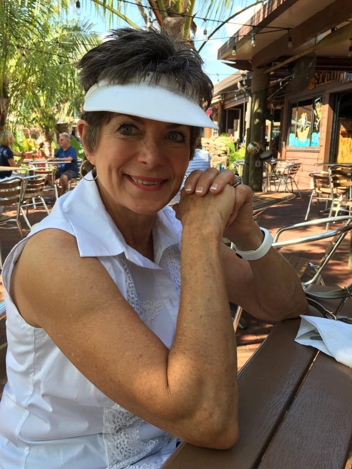 Lovely Lynn at lunch in Ft. Myers Beach. ❤️