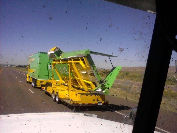 Another shot taken on I-40 in Arizona. Michael said "from the left (underside of the boat). Hydroplanes are pretty wide so for transportation they lean them on their side." and also "unfortunately I had allot of bugs that