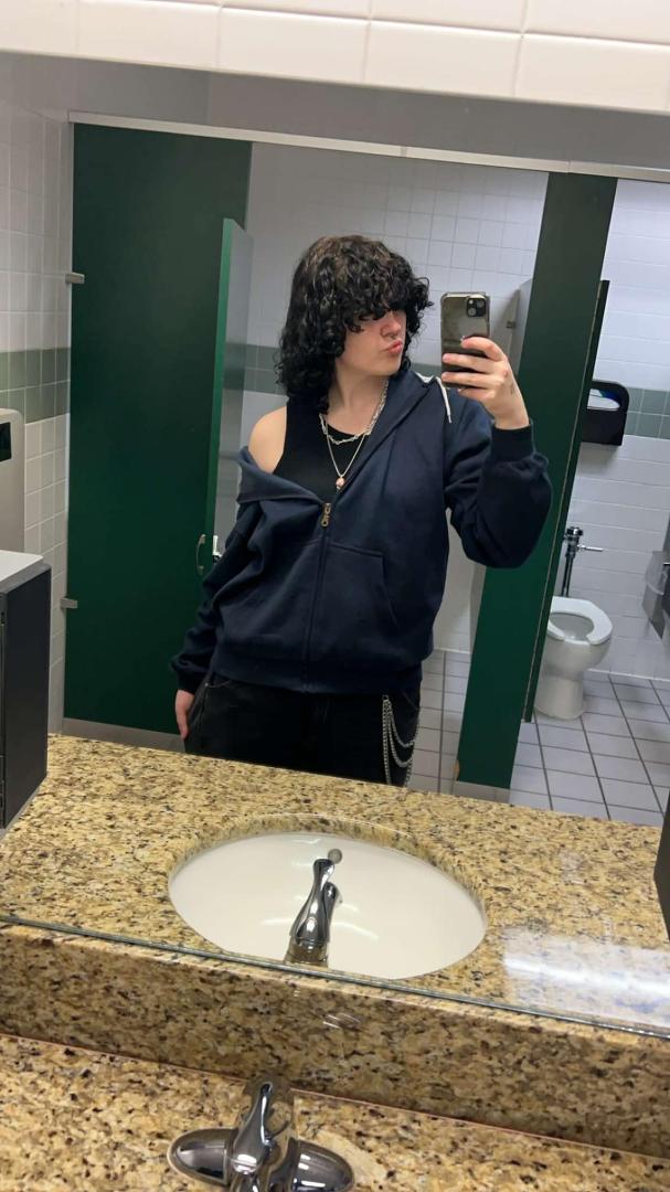 Paightynn Foreman's album, Mobile uploads
