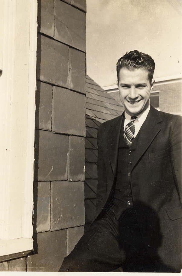 My dad, Paul Haddon, would have been 95 today.  Hard to believe he's been gone since 2004.