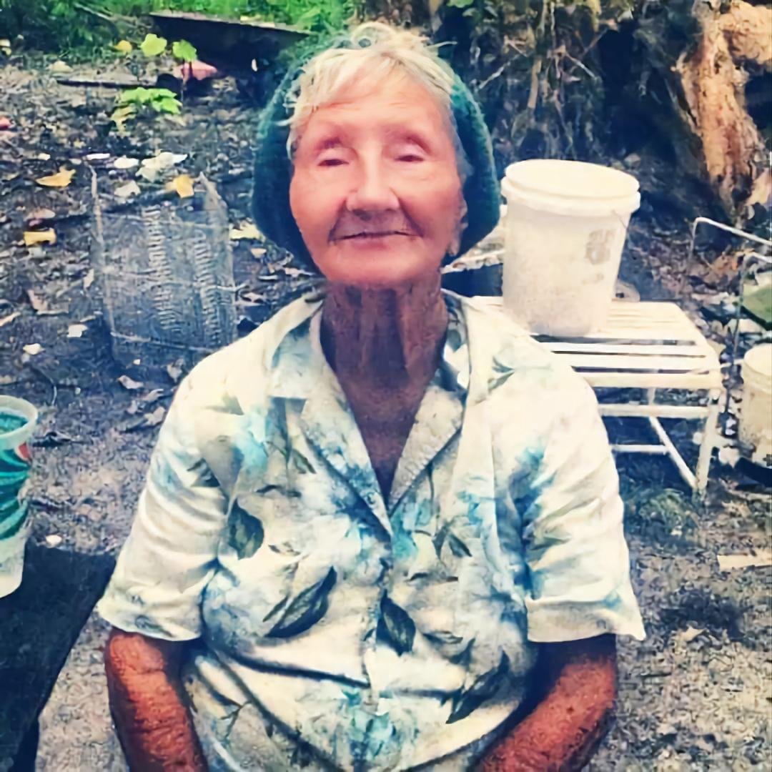 Happy Heavenly Birthday to my great aunt  Lottie. Wish I had known you.