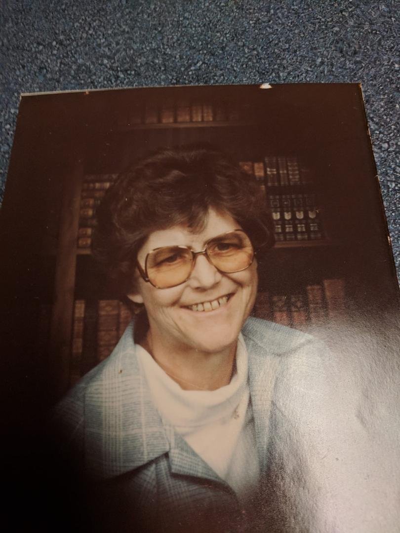 43 years ago tomorrow, 9/22, I lost the first woman in my life that I loved unconditionally and loved me unconditionally....I miss her everyday!!!
She was a loving crazy mom....she taught us how to have fun and as many of