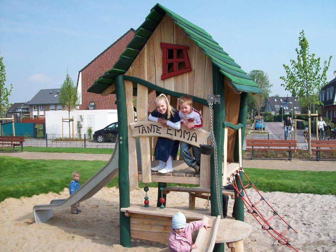 Flo and Noel at their playground