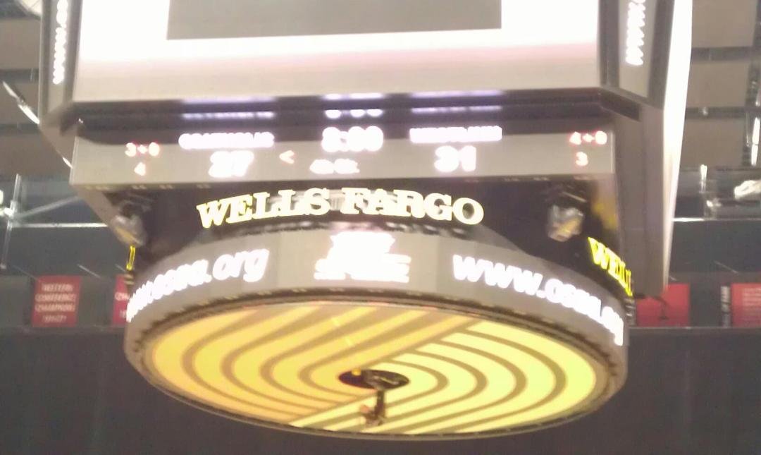 End of 3rd QTR. Go Lions