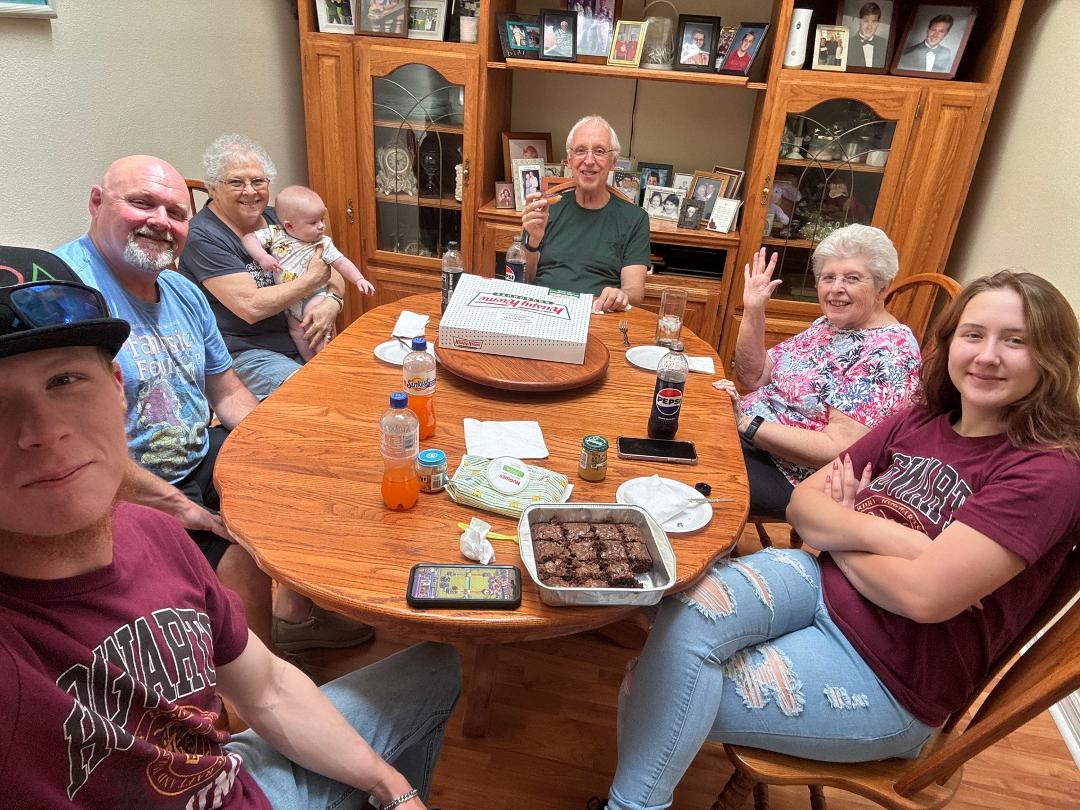 Had a great time with Kaitlyn Quattlebaum, Glenda Benner, Fred Benner , me and Asher, Scott Quattlebaum and Dillen Hayward. Pizza and of course Krispy Kreme Donuts!