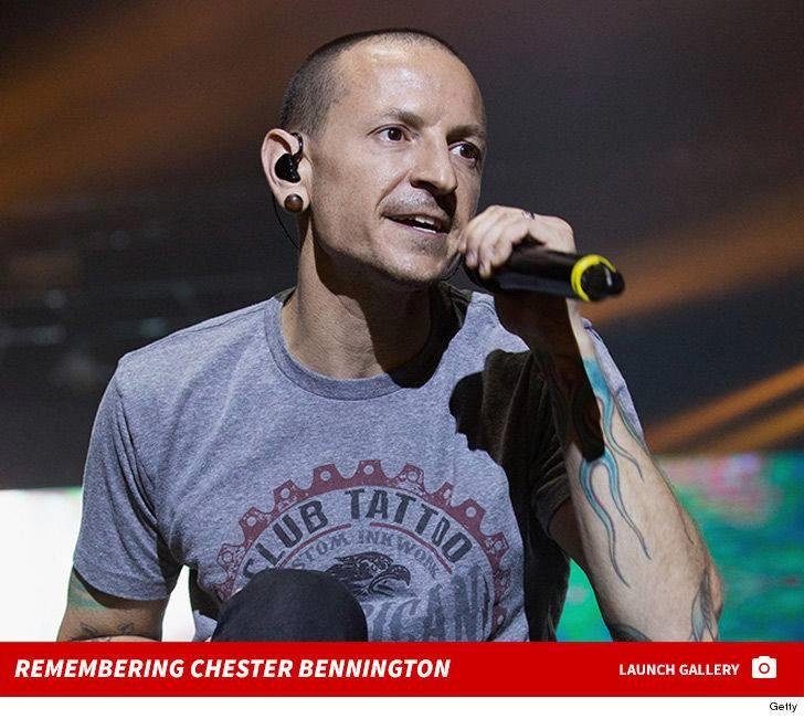 LINKIN PARK SINGER
COMMITS SUICIDE BY HANGING
Linkin Park singer Chester Bennington has committed suicide ... TMZ has learned.
Law enforcement sources tell us the singer hanged himself at a private residence in Palos Verdes