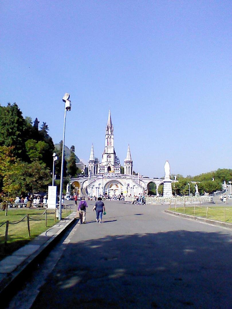 What a beautiful place! Lots of people, but still so prayerful. Lourdes certainly lives up to its reputation.