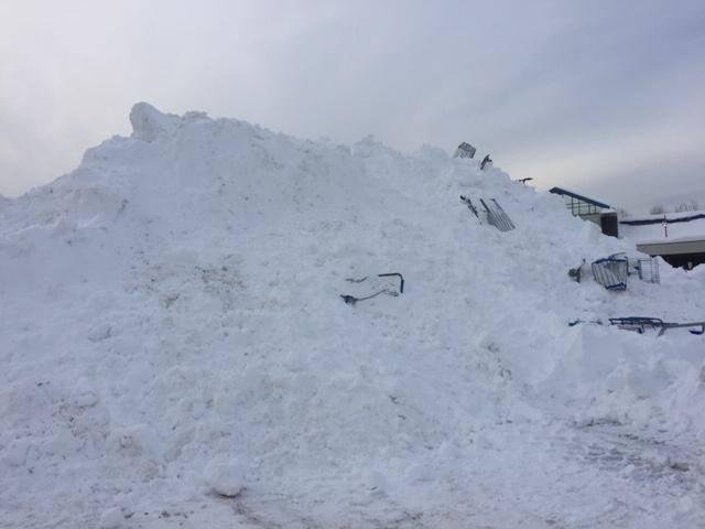 I ventured to Walmart on Saturday, December 19th, and most of the parking spaces were taken up by the large mound of snow which was sprinkled with broken carts. I've named it "Mt. Walmart". 🎅