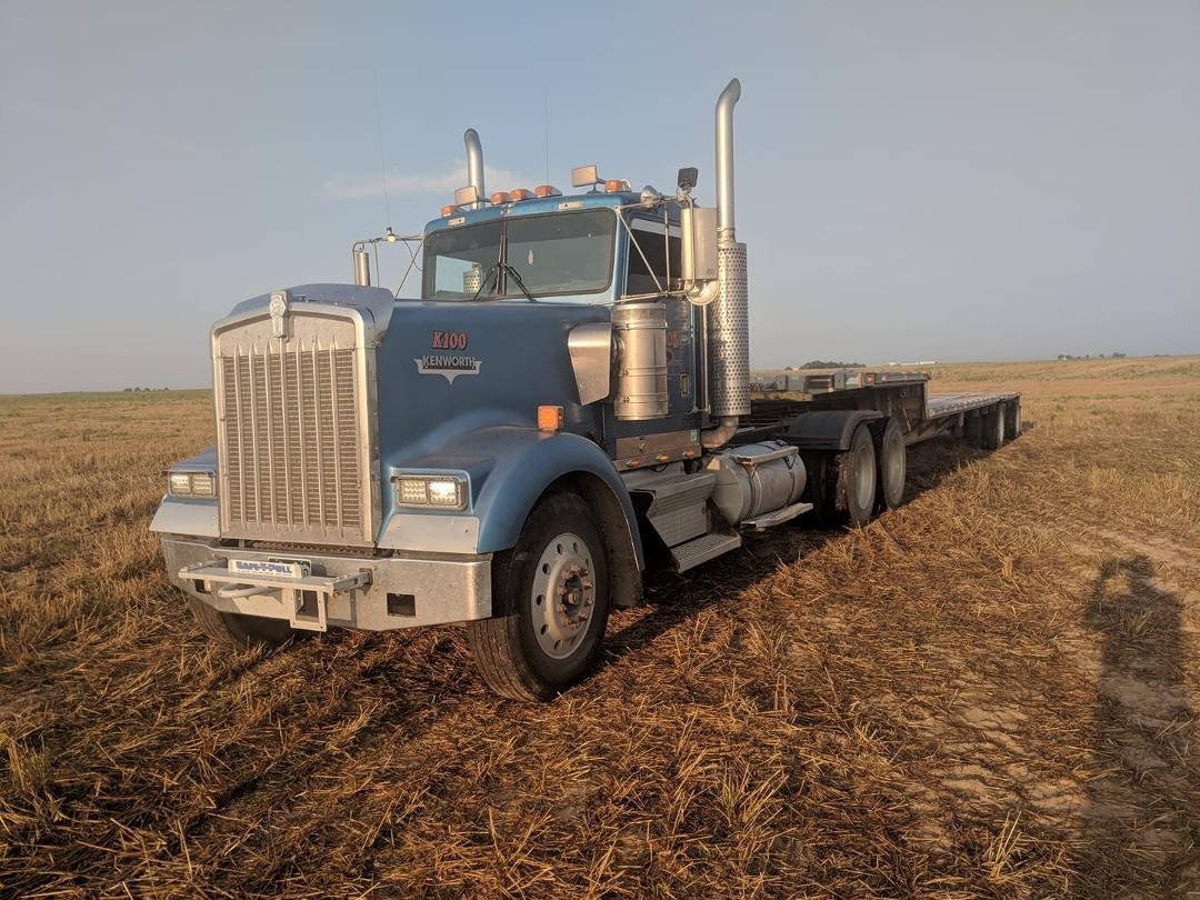 My new truck, I love this girl.