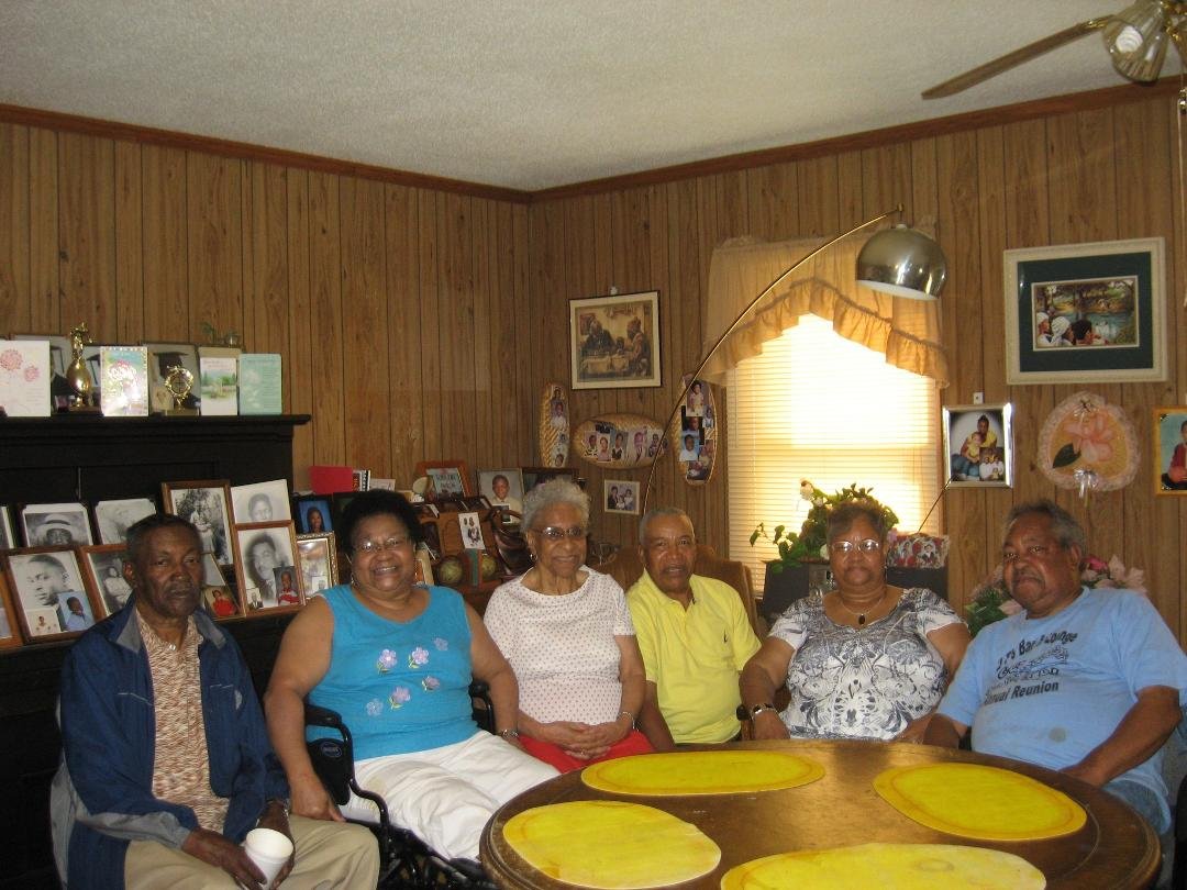 bro. Jerome; sis. Metoka; mother Mattie; Wiley; sis Joyce; bro. John A Welch Mother's Day 2011