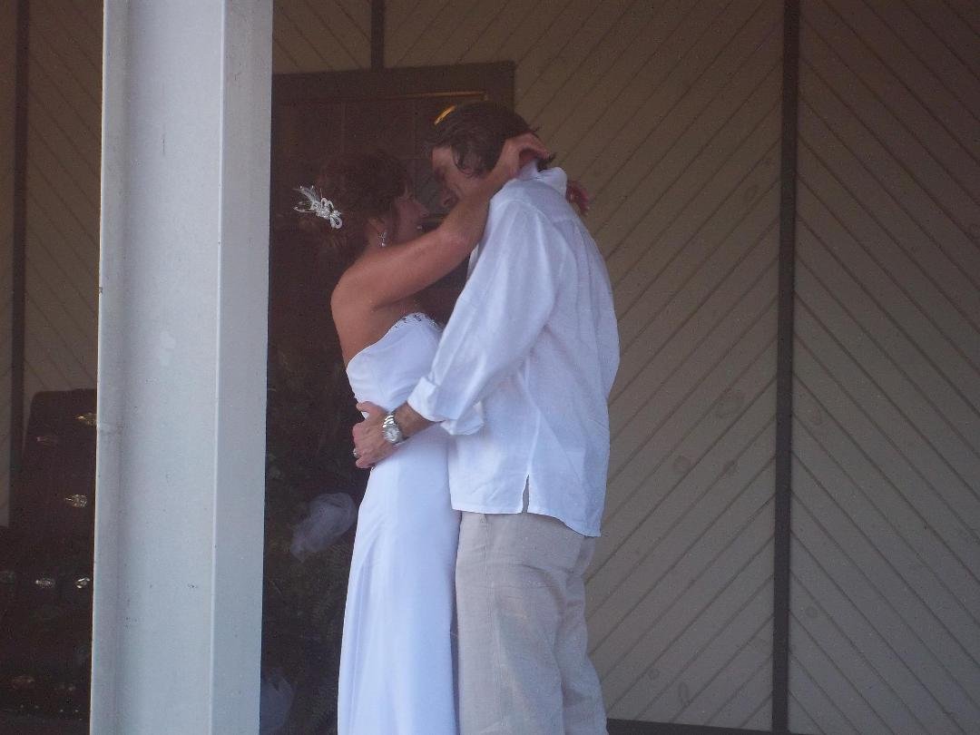 Tammy Pruett Parkerson and Jamie Parkerson ..awww ..look what I found in my pics !!! First dance... <3