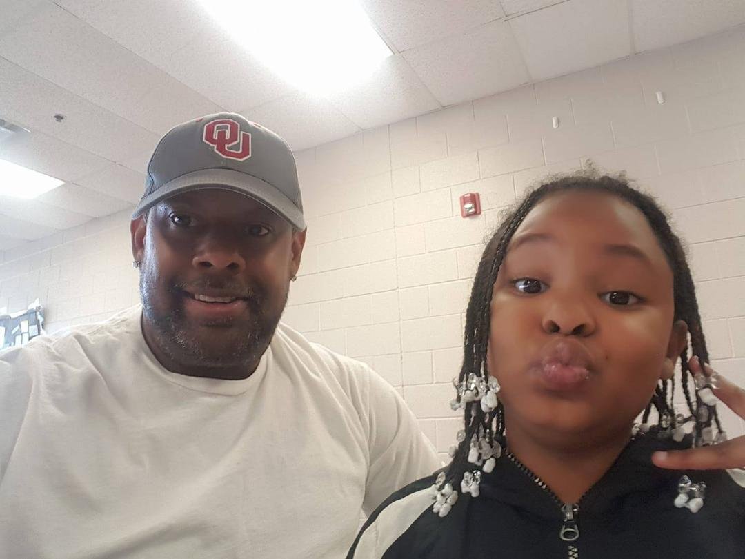 Daddy is having lunch with his baby girl Rhyan Hatcher. Had to check on her started off this morning super sleepy and cranky. She is doing good .