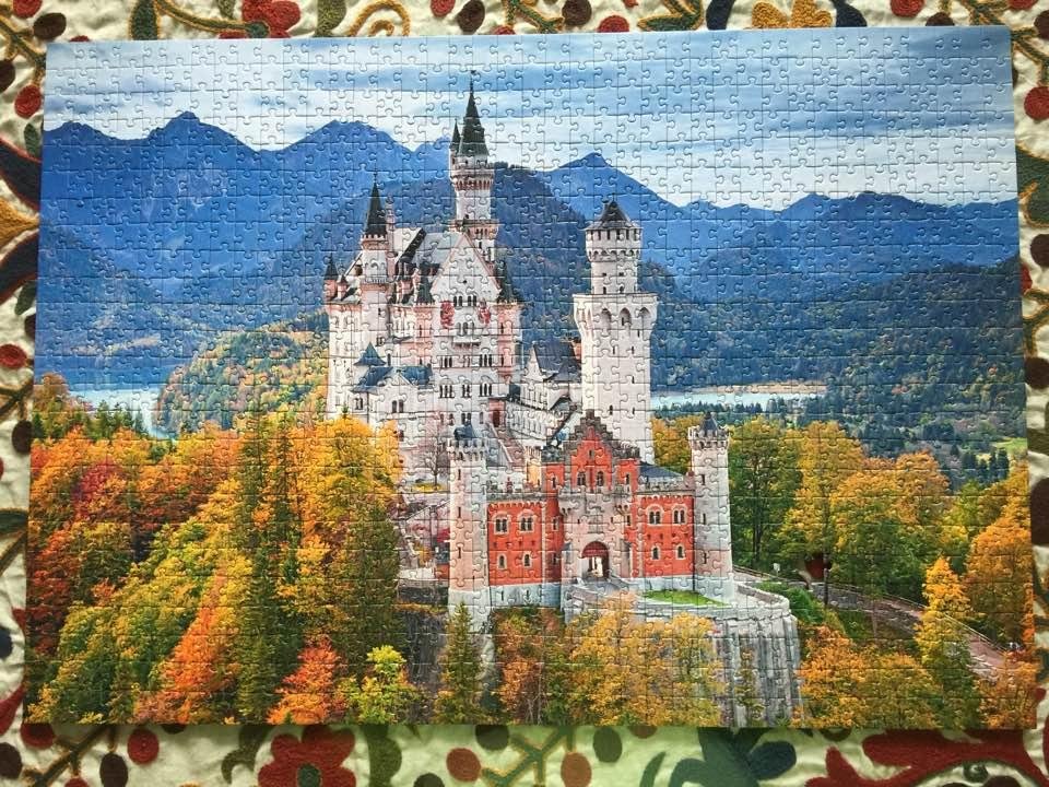 We've seen Disneyland's version as Cinderella's Castle, we've seen King Ludwig II of Bavaria's REAL deal Neuschwanstein Castle in Germany & now my knee surgery convalescence puzzle! Loved them all❣
