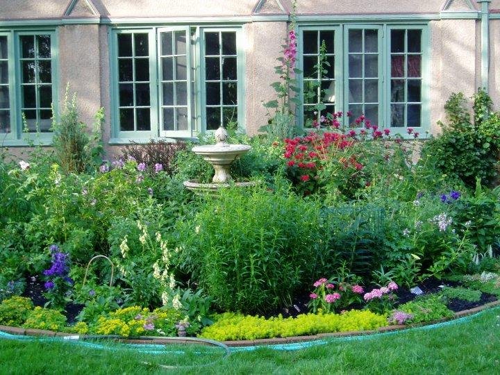 Rosemary Capocci's album, Gardens 2009