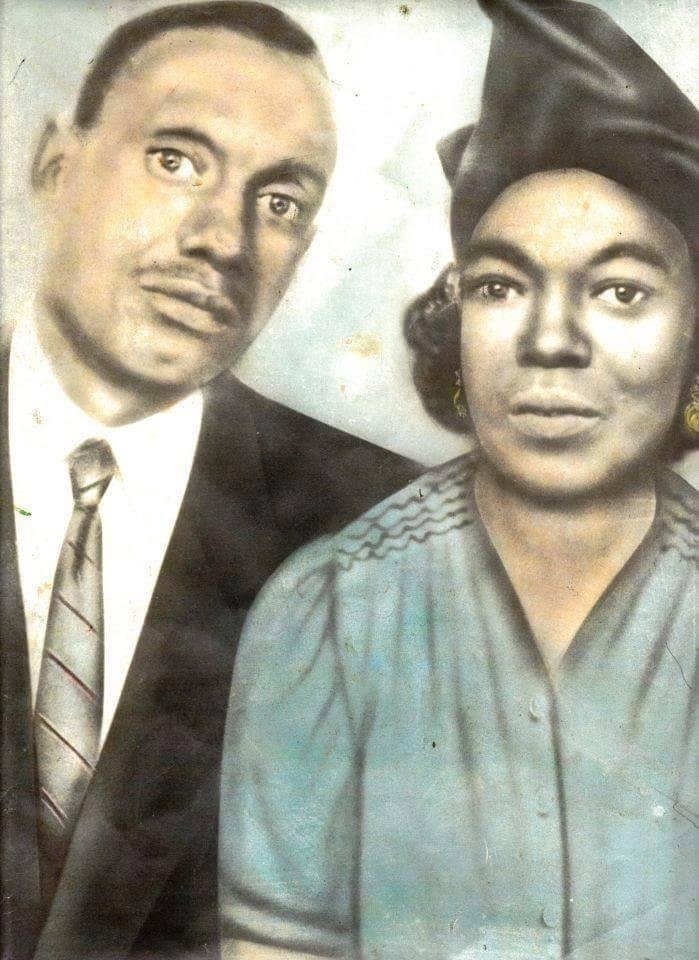 Our grandparents were smiling down on the Carr - Jones reunion this past weekend. Family I love you all so much. I started my saving today for 2017 in Connecticut. Peace and blessings to you all. Hugs and kisses.