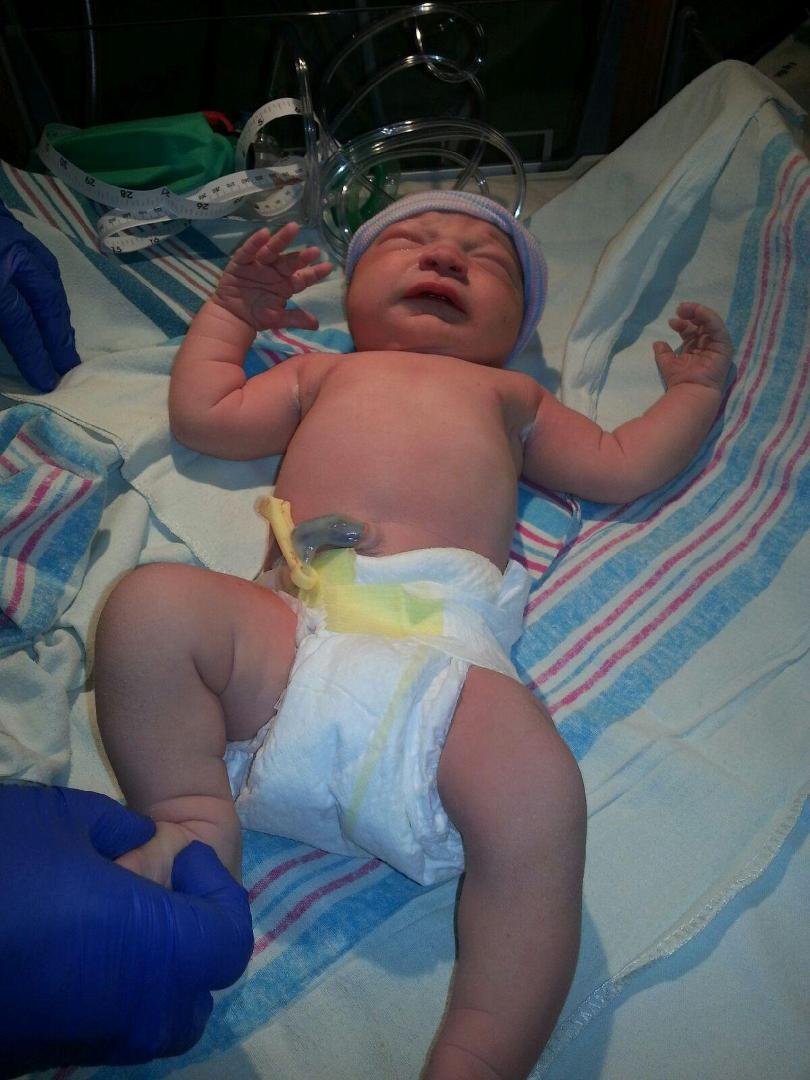 The newest member of the Sinder Clan: my grandson, Dante Gavan Moreno, born today at 11:35 a.m., weighing 8 pounds 7 ounces, 21 inches long.