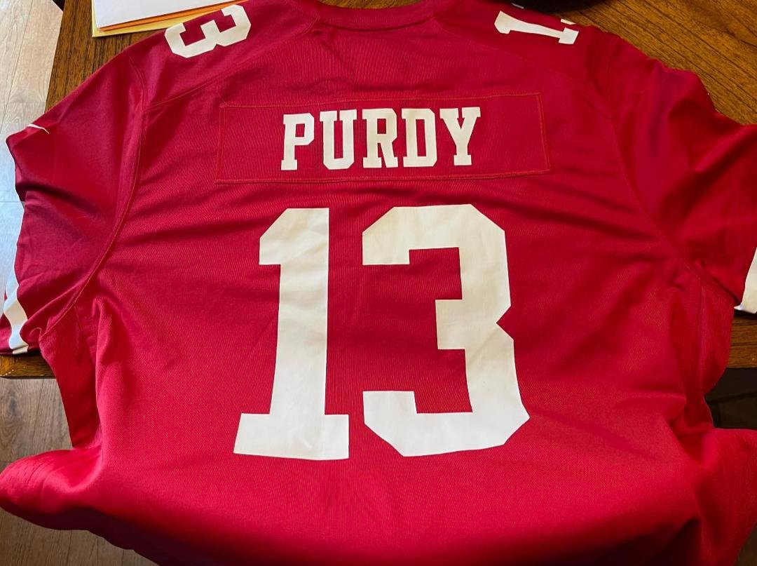 I know she really loves me when, even as a DIEHARD Dallas fan, she is willing to get me this jersey for my birthday! Thank you sweetheart!
