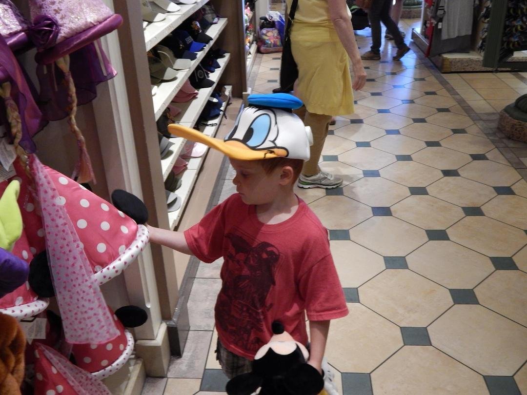 Got to get the souvenir's of course. I'm a little boy.