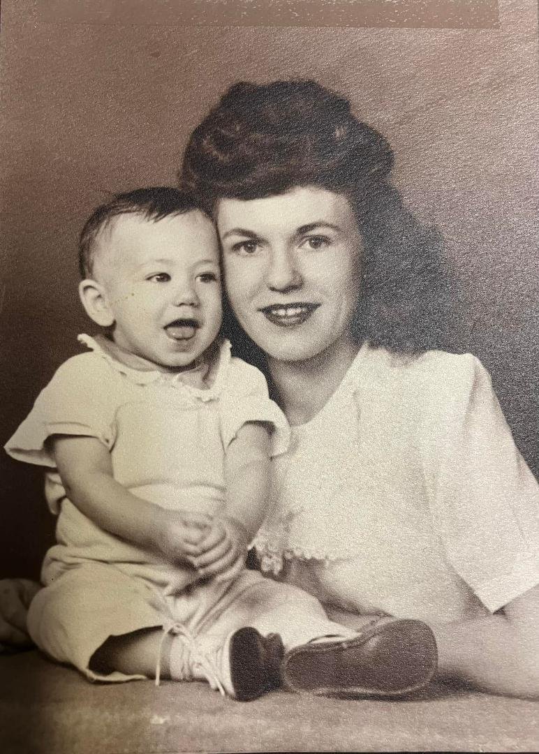 Happy Mother’s Day Mom 💕