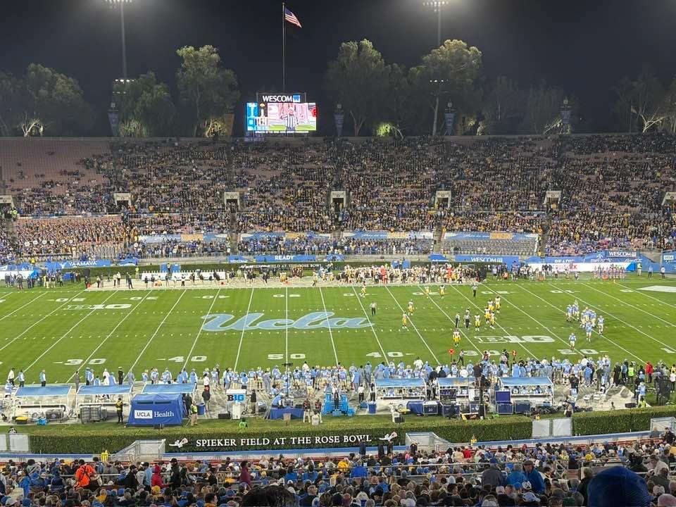 Homecoming at the Rose Bowl vs Iowa. Tough to get a big crowd on a Friday at 6:00, but more and more people are filing in.