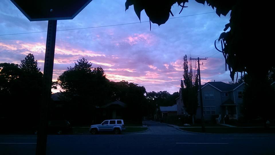 I woke up early today because my heart is sad.;( here's the beautiful sunrise I saw... the new day of a new beginning I guess!