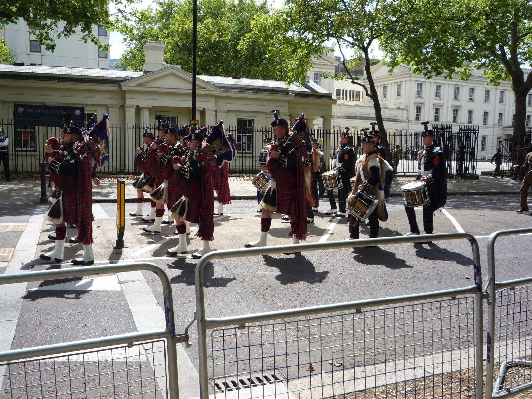 No parade in England would be complete without a pipe band! I love it!