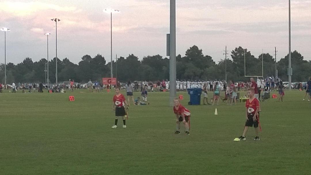 Watching Eli play flag fiotbal