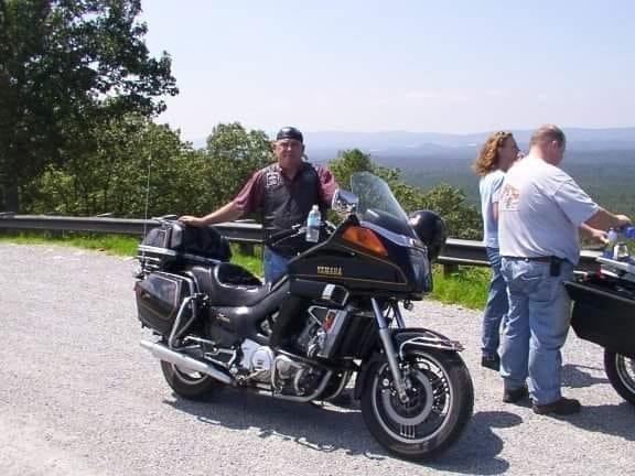 THE DREAM THAT MANY WILL NOT UNDERSTAND:
I bought a BIKE for a personal dream.
One day when I am very old and when I can not walk anymore, it will be in my garage as a trophy of my memories.
I met people who taught me somet