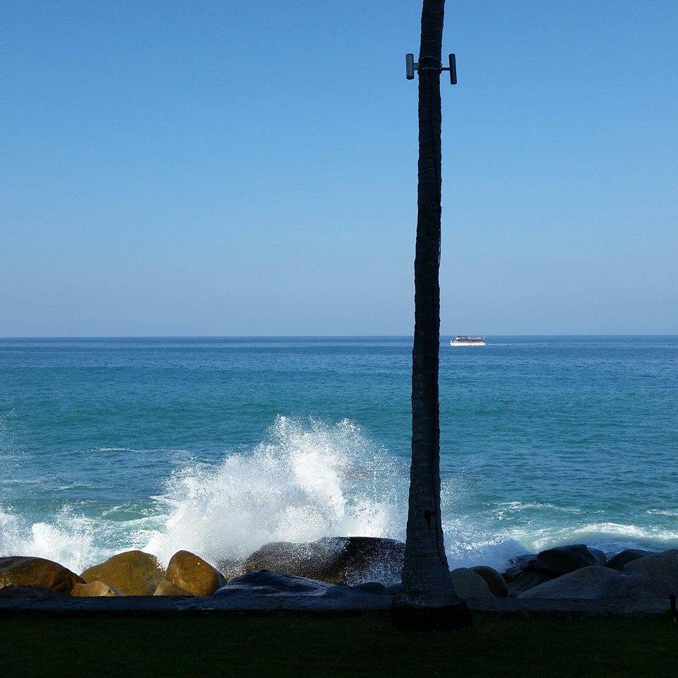 Just like home on the coast. Crashing waves!