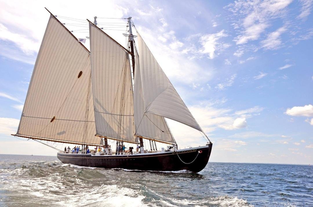 Captain Willy Leathers and crew are sailing to Boothbay Harbor to join the fleet in Boothbay Harbor for Windjammer Days June 28 - July 1, 2017.