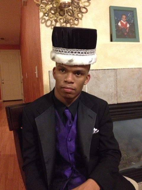 Throwback to way back in the day to the prom days 👑 😇