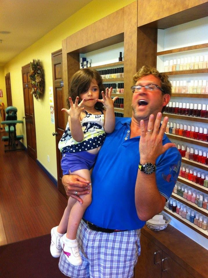 Having fun watching H strike poses