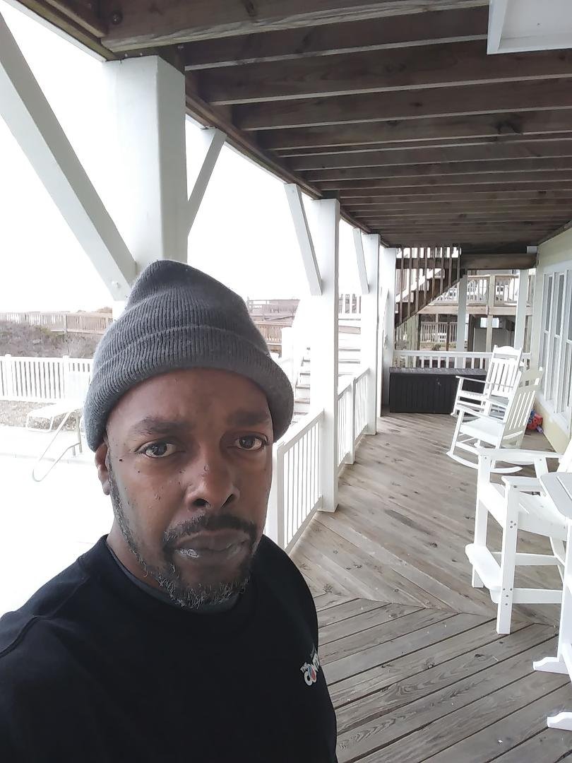 Jonathan Womack's album, Mobile Uploads