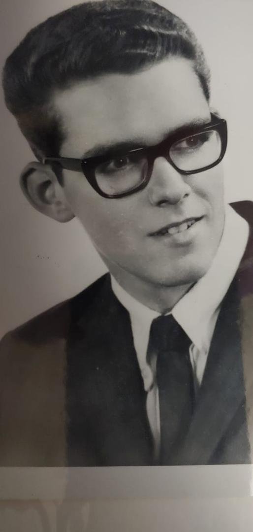 In support of this year’s seniors share YOUR senior picture no matter how old you are. Come on friends, dig out those boxes of memories!! Let’s see everyone’s pics! Just copy, paste and change your school/year!

Class of 19
