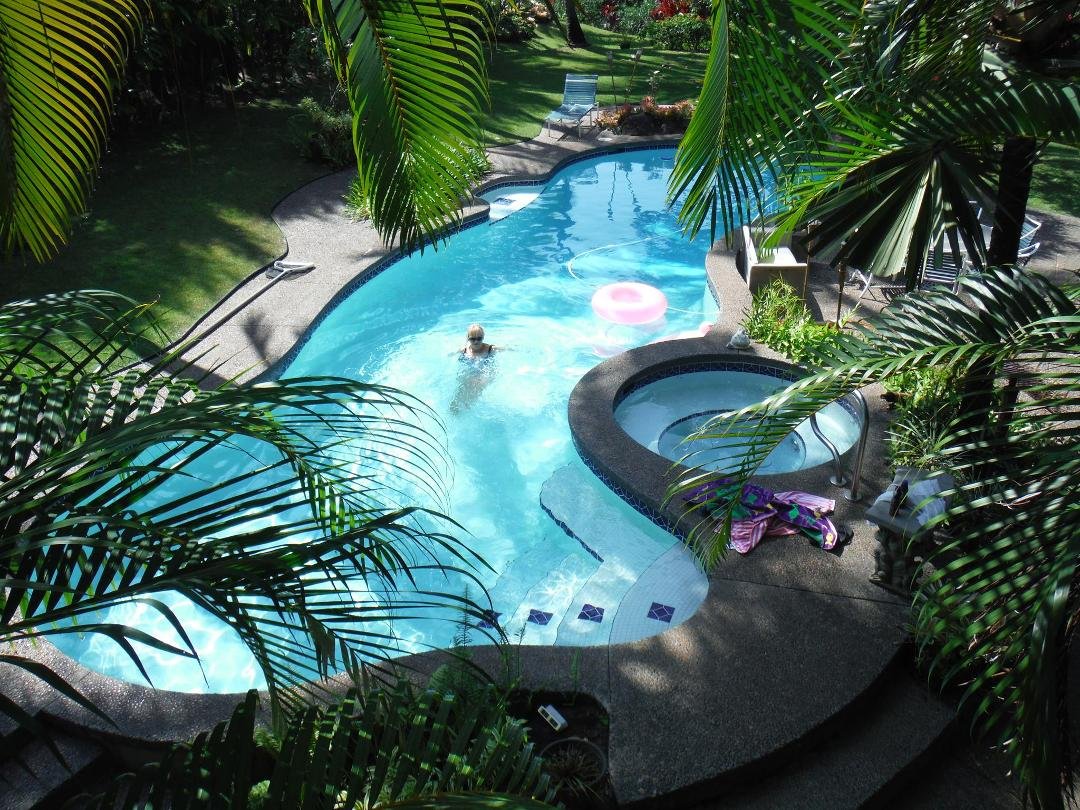 Maui Pole House
