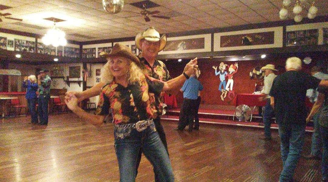 A great night at Uncle Bob's with Patti and Dana