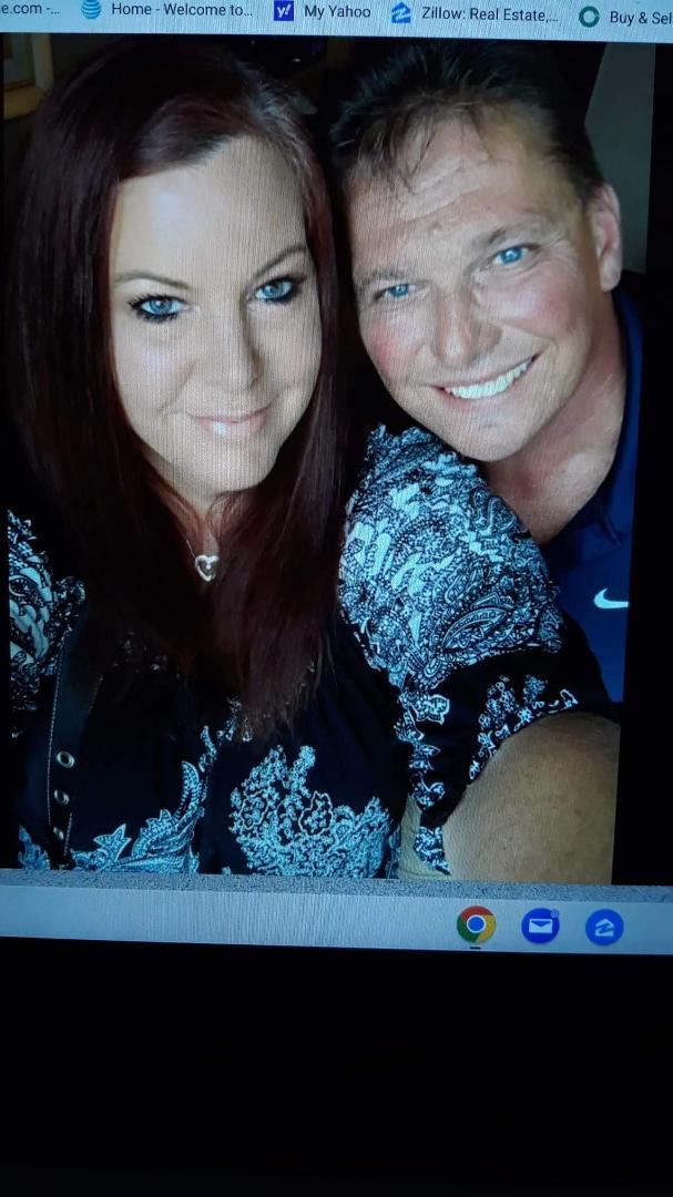 Happy birthday 🎂 to our beautiful daughter Donna. Thankful every day for you, have a fantastic day and win big. Love 😍 you