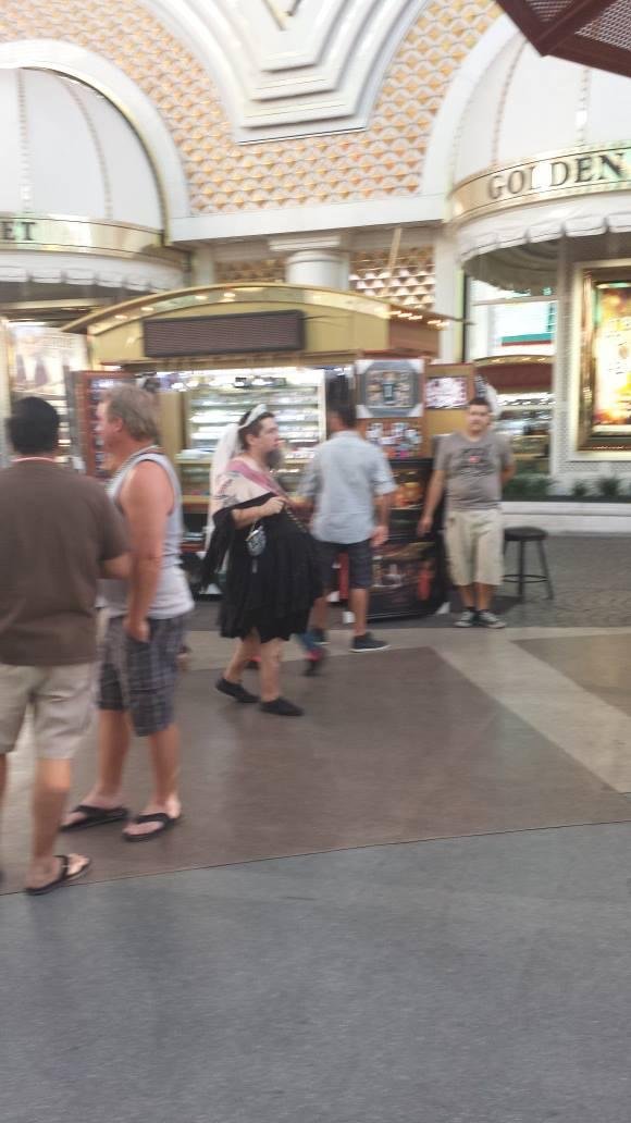 Only n las Vegas CMom
