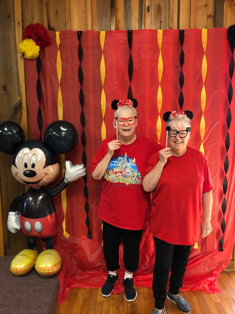 Jeanie Burris I guess it would be better if I had said who I was telling Happy Birthday to, lol.🥳🥰🤩😍