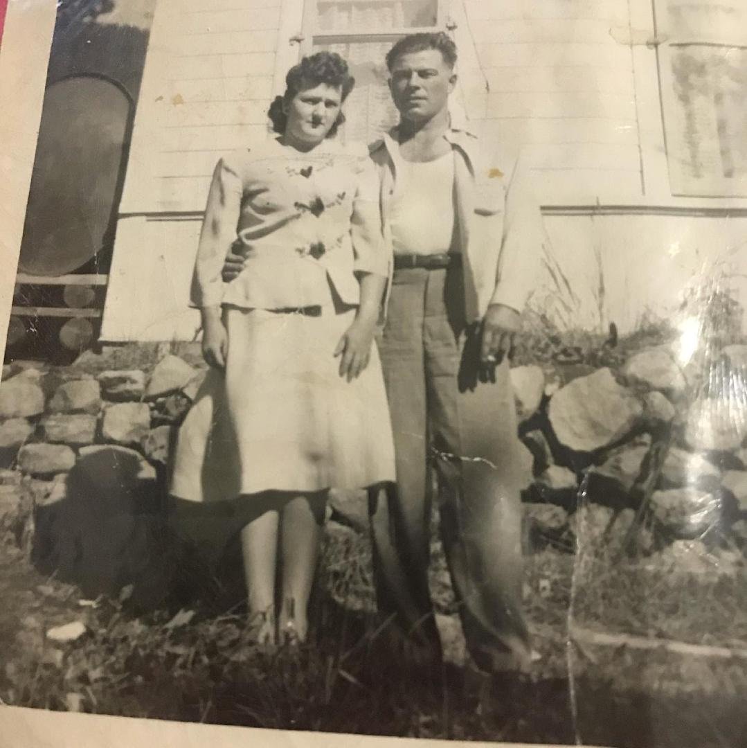 Howdy all! 
SUPERSTARS!
This is a pic of Mom and Dad's wedding picture, 1931. Thanks Beano!