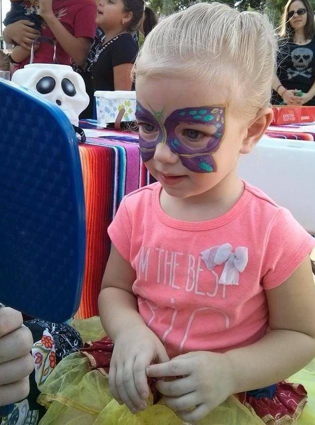 Halloween fixing up - checking it out in mirror... So beautiful grangurl !!