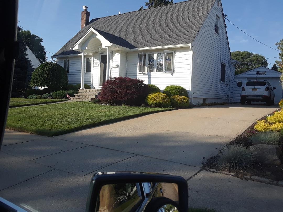 Another view of our old house....yay Plainedge. 😁😁