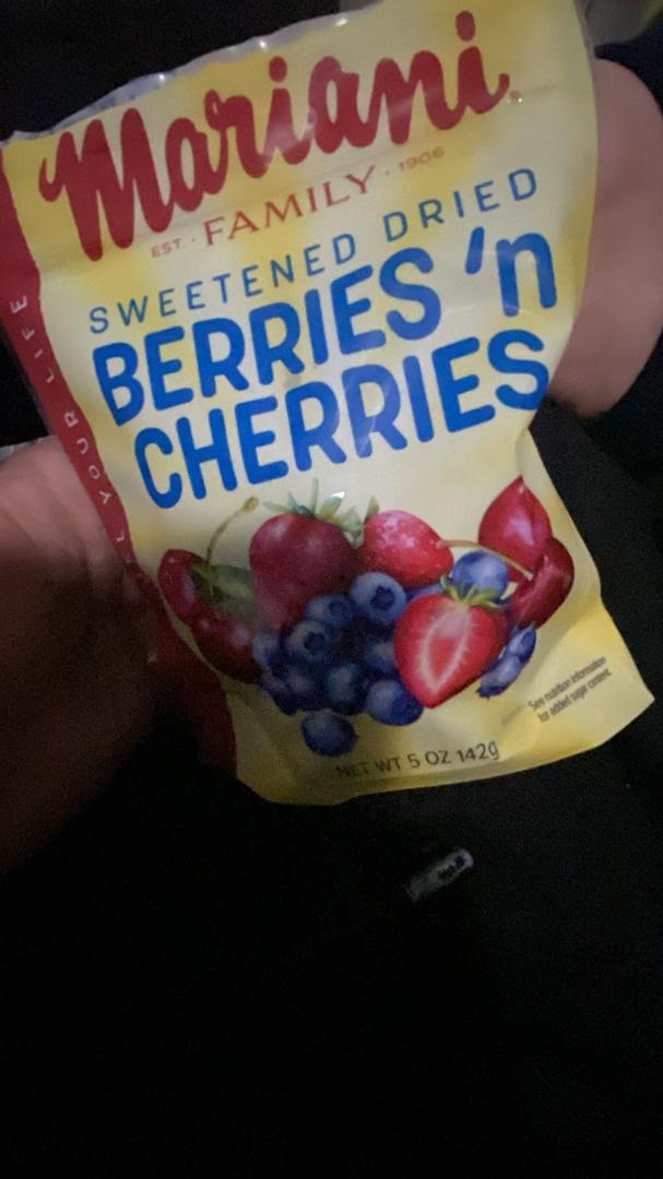 I feel like I'm getting older and my eating habits can say it all. These dried fruit is like grown up fruit snacks. 🥰 healthy and tasty