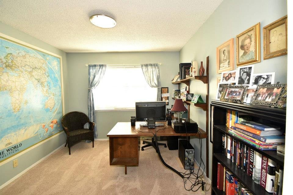 Beautiful Los Alamitos home in the highly coveted area of Rossmoor Highlands. Located in the award winning Los Alamitos school district including Rossmoor elementary, Oak middle and Los Alamitos high school. This home is a