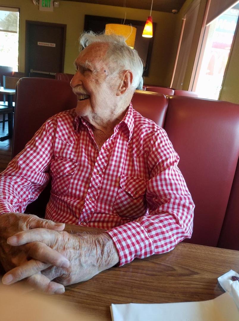 Yeah it is that time of day. To get him to smile was like pulling teeth. Fyi, this is my 95 year old dad. I'm enjoying my time with him!☺