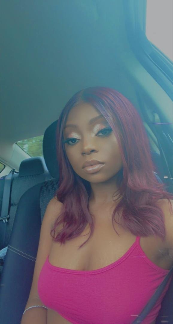 HAPPY BLESSED BIRTHDAY TO MY BEAUTIFUL GRANDDAUGHTER DEVONICE. YAYA AND I LOVE YOU AND WE PRAY THAT YOU HAVE A WONDERFUL DAY. LOVE YOU DEBA 😘😘🎂💕